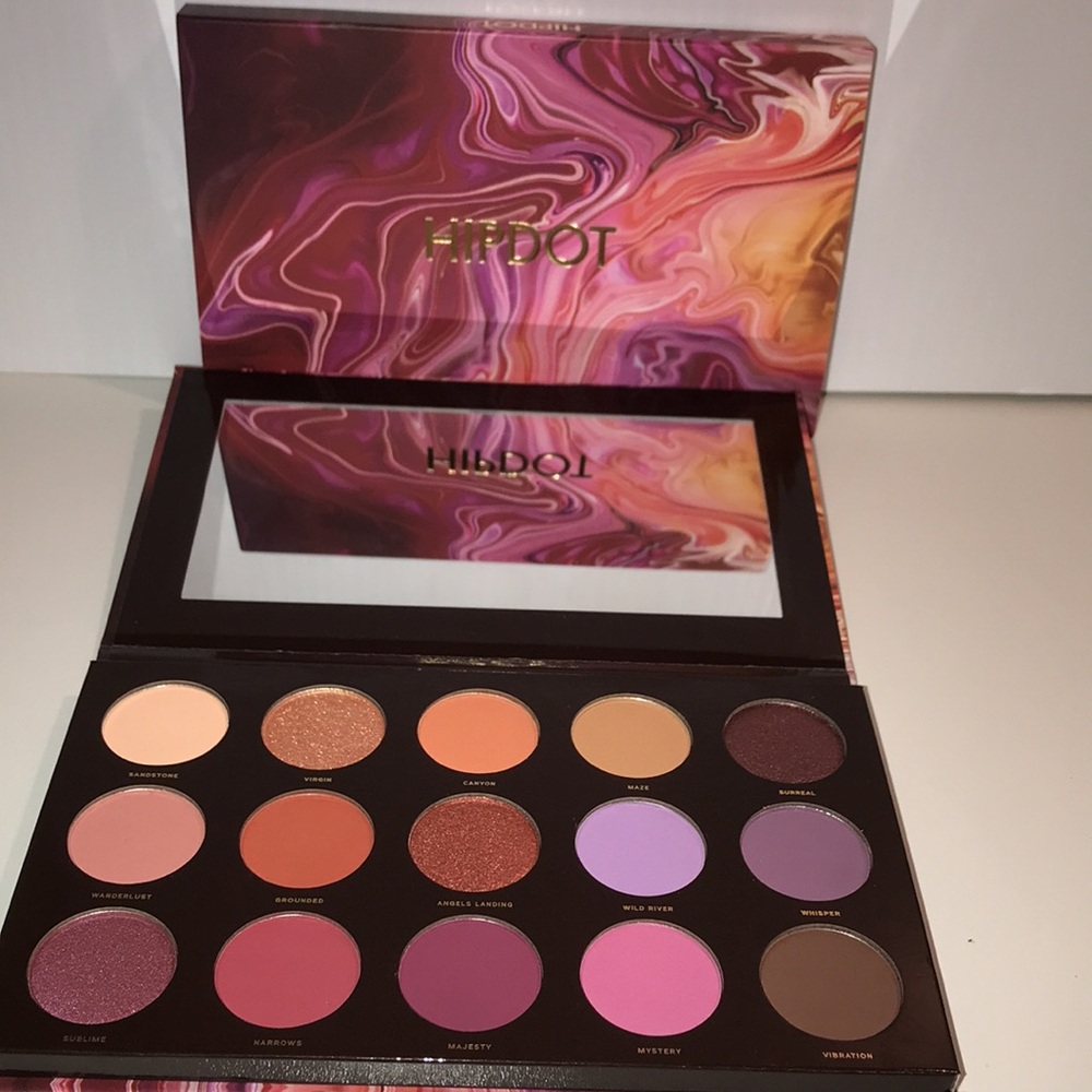 HIPDOT ZION Pressed Pigment Eyeshadow Palette new